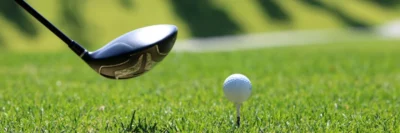 driver en golfbal op tee