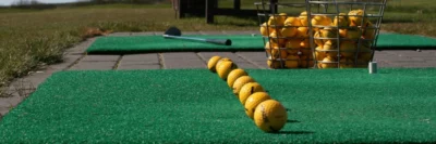 golfballen op de driving range